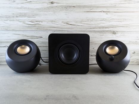 Read more about the article Will a MARBERO Portable Power Station 88Wh Power a Powered Subwoofer (0.7Hrs)