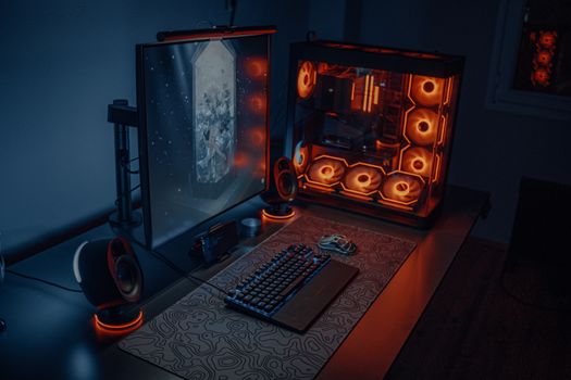 Read more about the article Will a BLUETTI Elite 300 Power a Gaming Desktop PC (6.4Hrs)