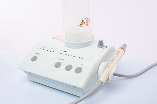 Read more about the article Will a BLUETTI Elite 300 Power a Ultrasonic Dental Scaler (51.2Hrs)