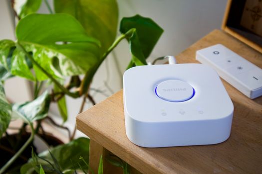 Read more about the article Will a MARBERO Portable Power Station 88Wh Power a Smart Home Hub (7.5Hrs)
