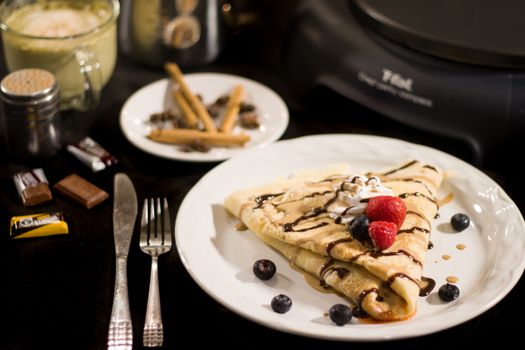 Read more about the article Will a MARBERO Portable Power Station 88Wh Power a Electric Crepe Maker (0.1Hrs)