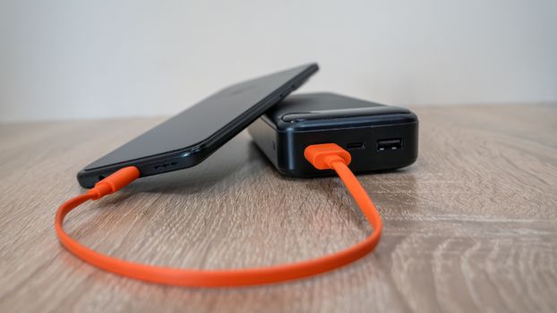 Read more about the article Will a MARBERO Portable Power Station 88Wh Power a Smartphone Fast Charger (3Hrs)