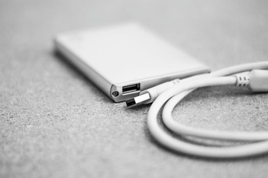 Read more about the article Will a MARBERO Portable Power Station 88Wh Power a External SSD (15Hrs)